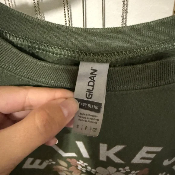 Gildan Green Heavy Blend T-Shirt - Picture 2 of 3